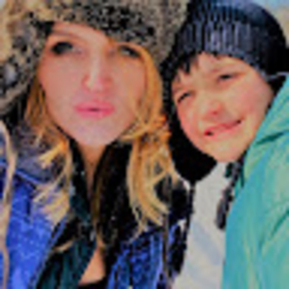 Meet your Posher, Kate - Picture 1 of 1